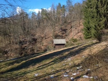 Prodamo stavbno zemljišče v občini Log-Dragomer